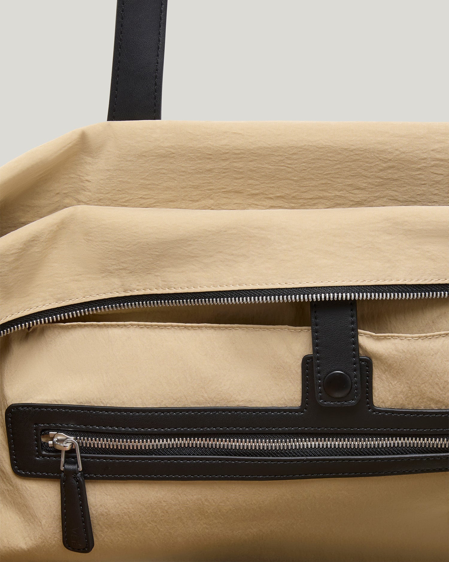 Essence City Tote Beige Trench