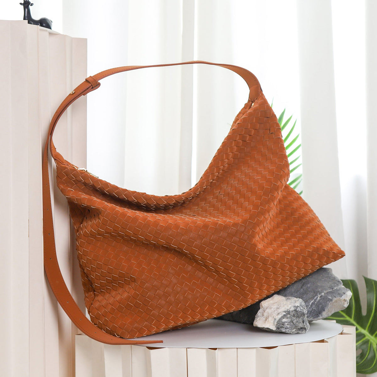 Angel Kiss vintage woven bag women's tote bag
