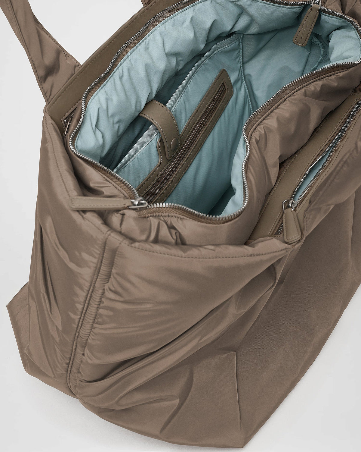 Caba Tote Medium Silver Mink