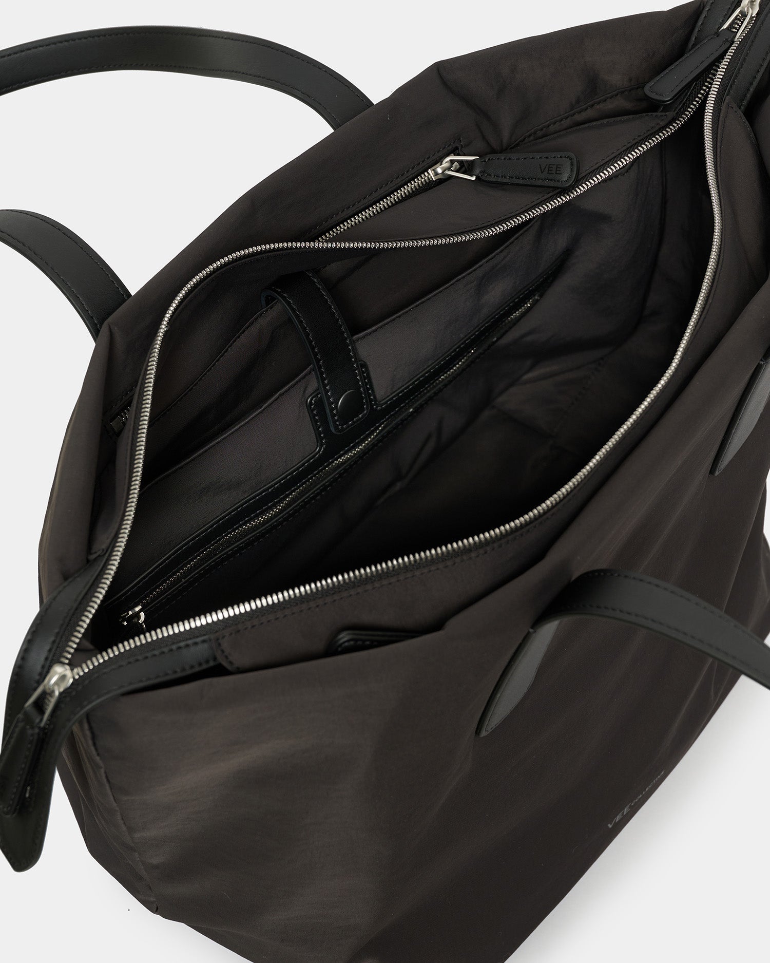 Essence City Tote Black Trench