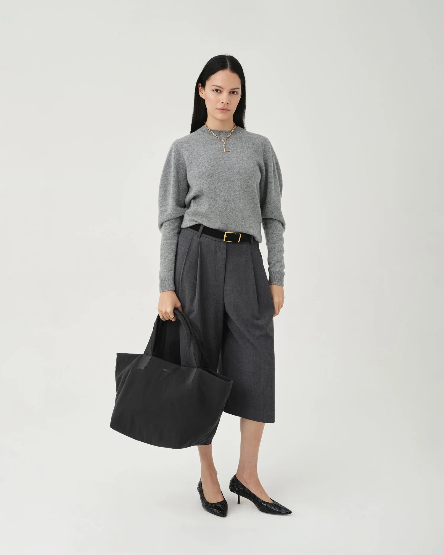 Essence Tote Medium Black Trench