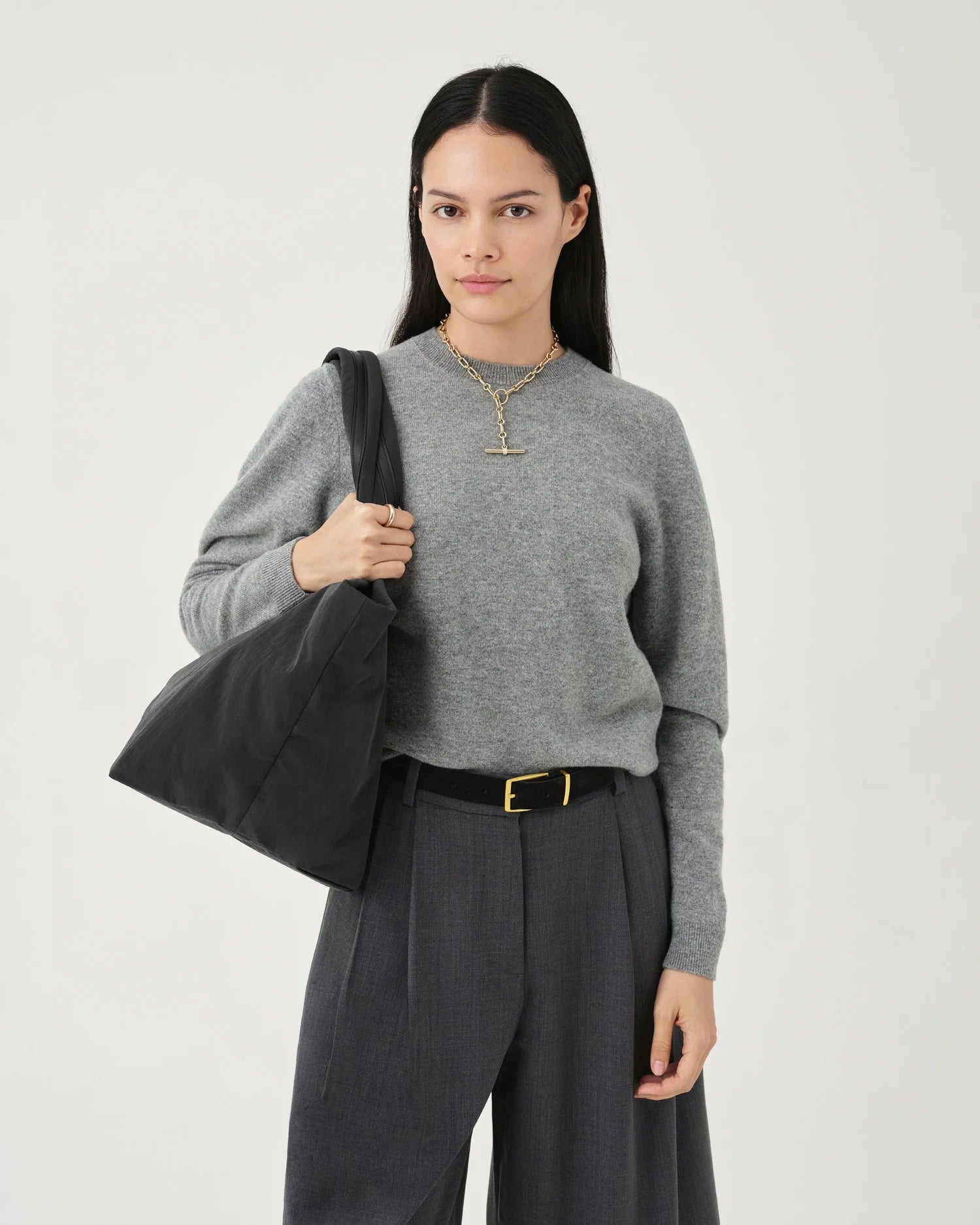 Essence Tote Medium Black Trench