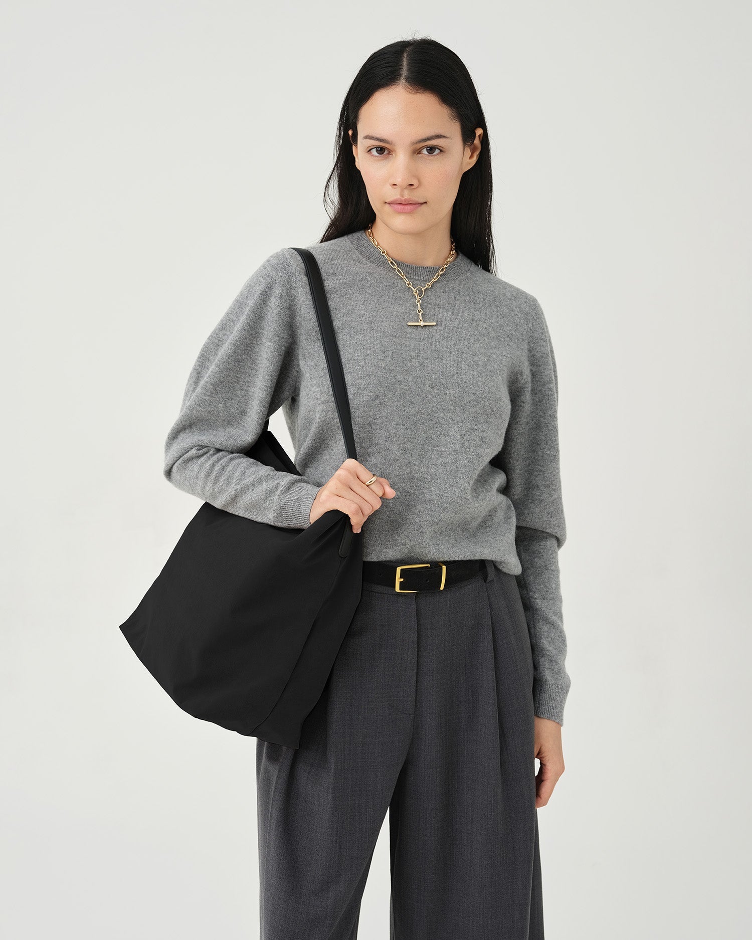 Essence Vertical Tote Black Trench