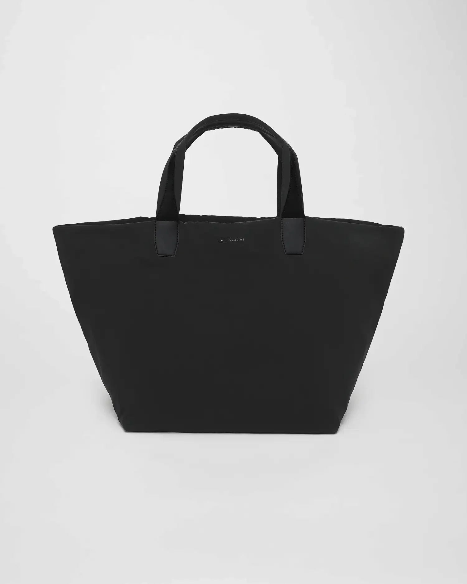 Essence Weekender Black Trench