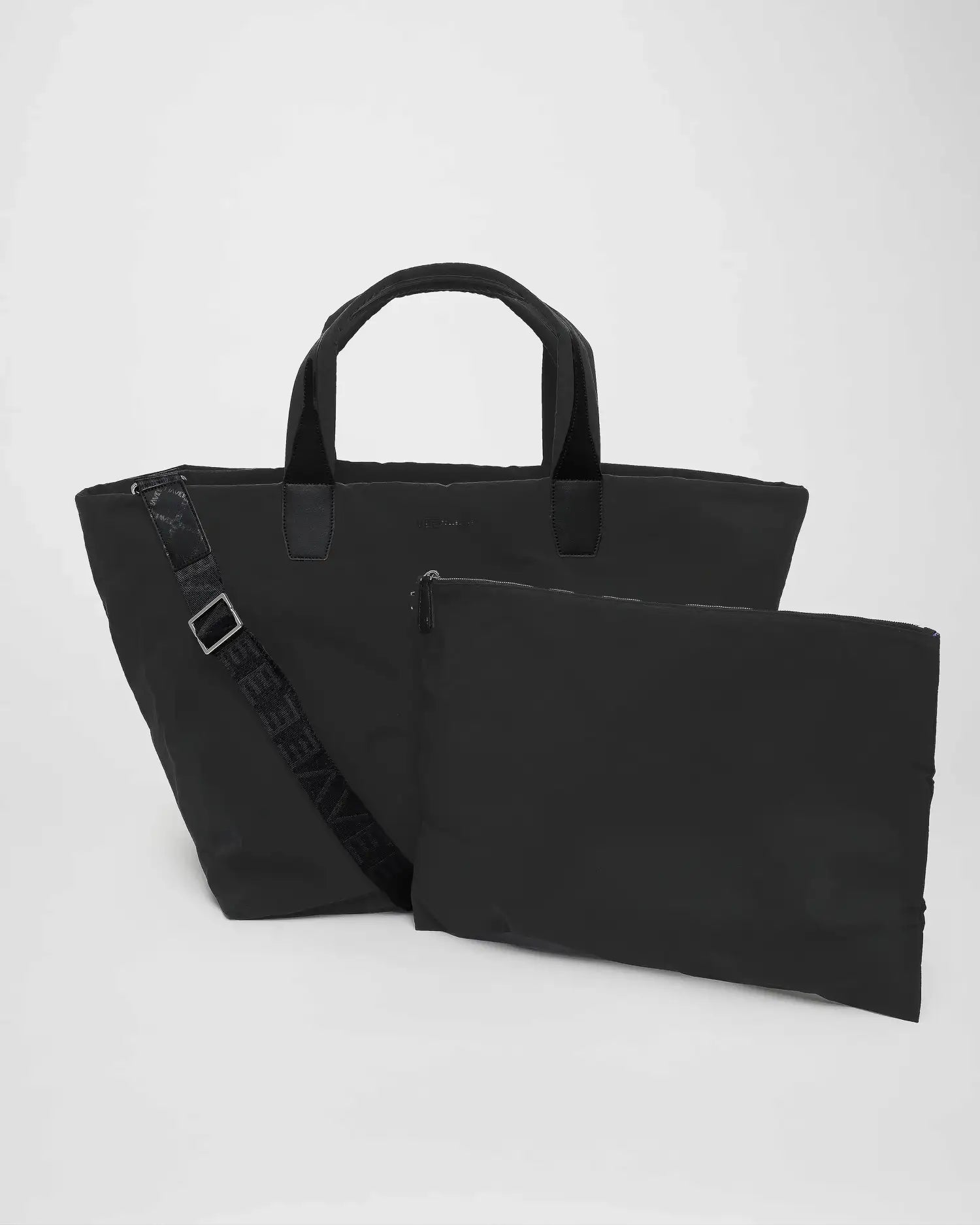 Essence Weekender Black Trench