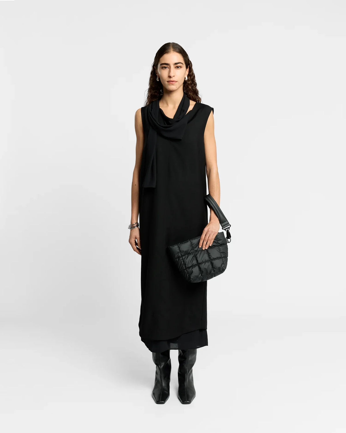 Porter Clutch Matt Black