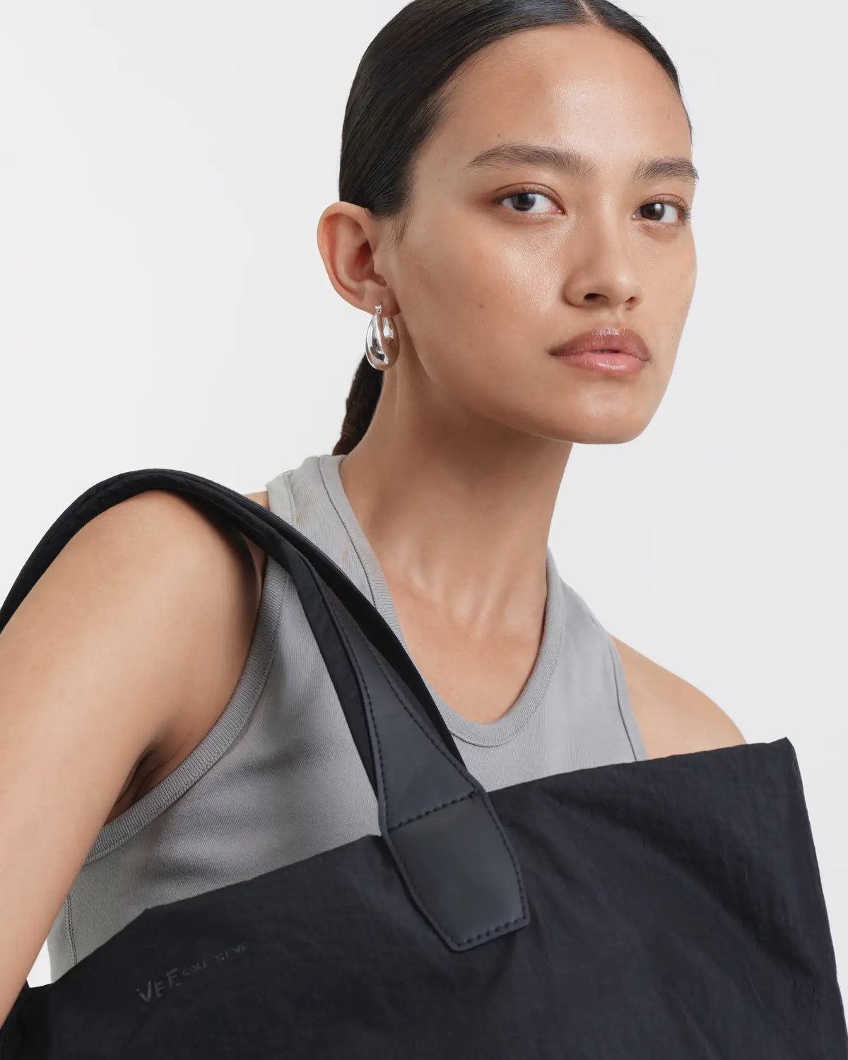Porter Essence Medium Black