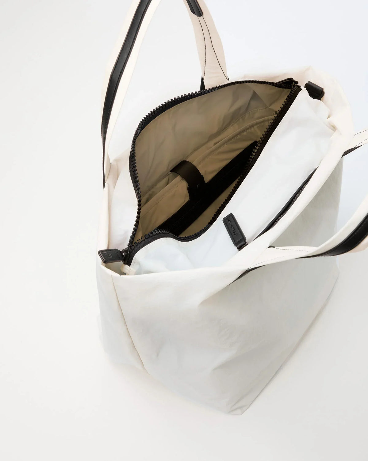 Porter Essence Medium White