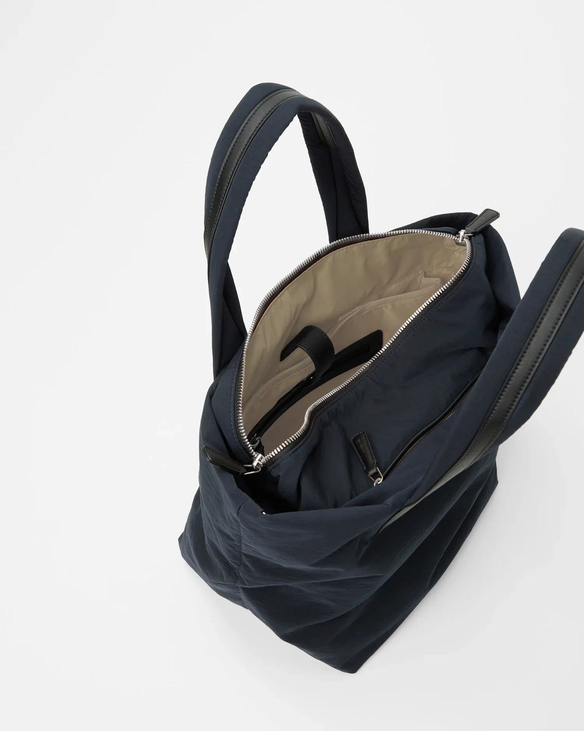 Essence Tote Small Midnight Trench