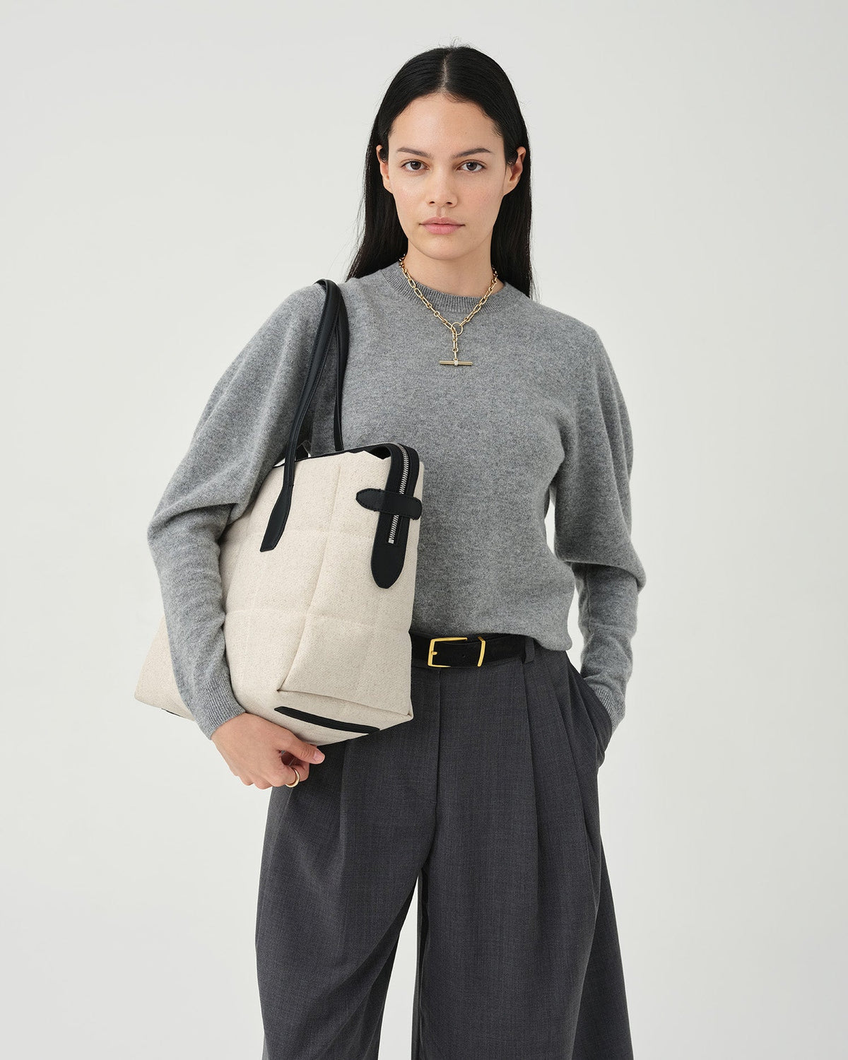 Tela Tote Medium Natural Black Canvas