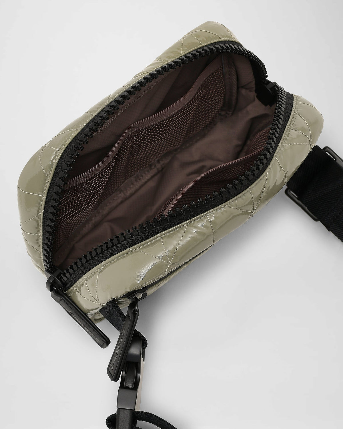 Vee Belt Bag Sage Vinyl