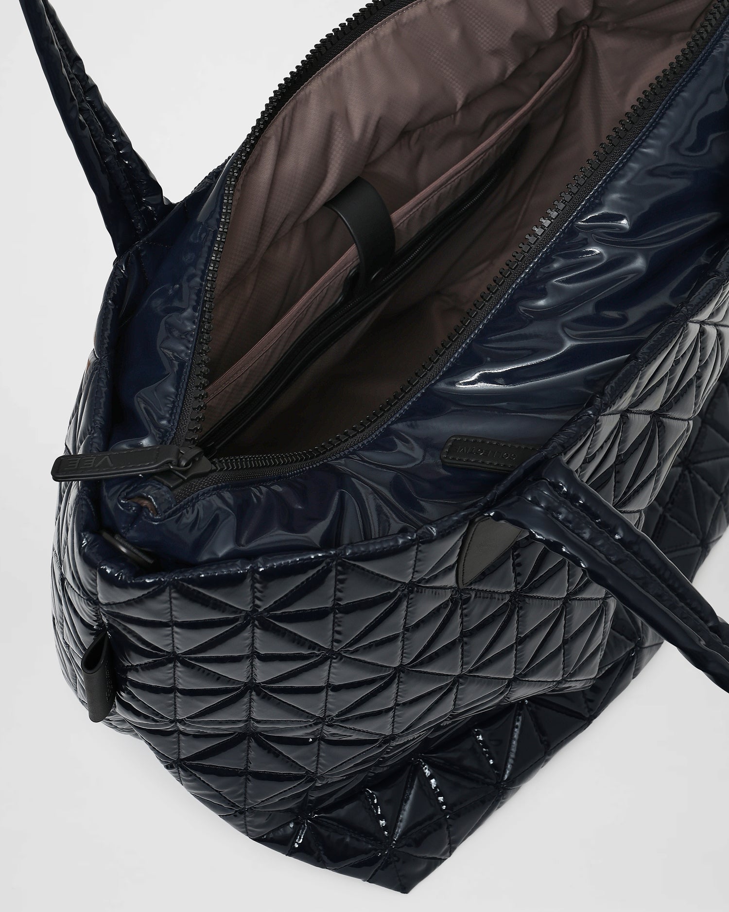 Vee Tote Medium Midnight Vinyl
