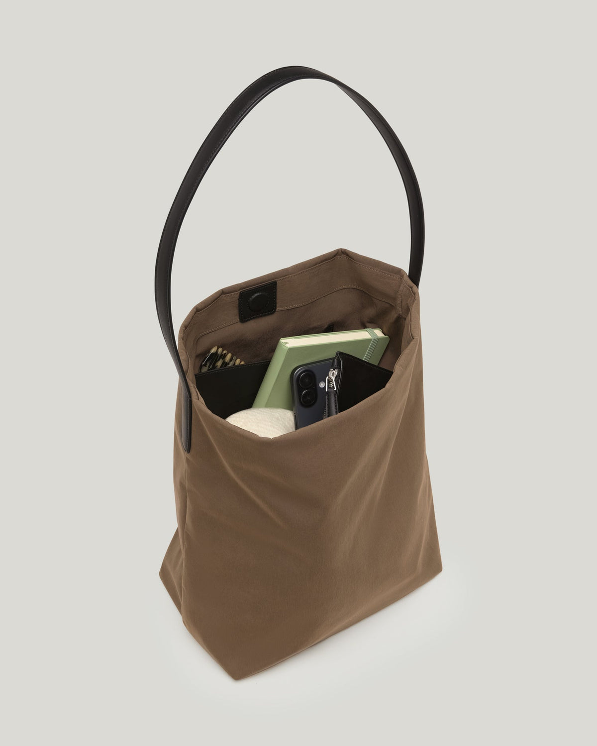 Essence Vertical Tote Beige Trench