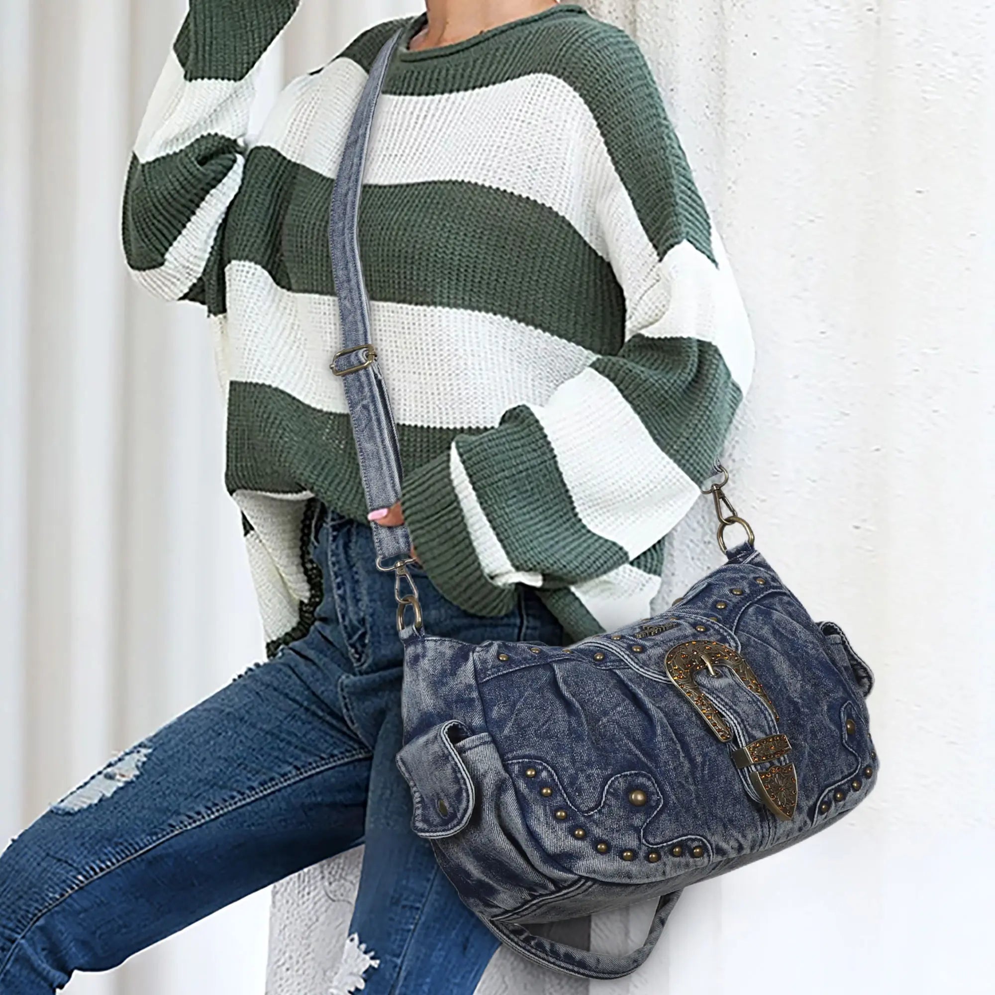 Everyday Hobo Shoulder Bag with Contrast Trim Details