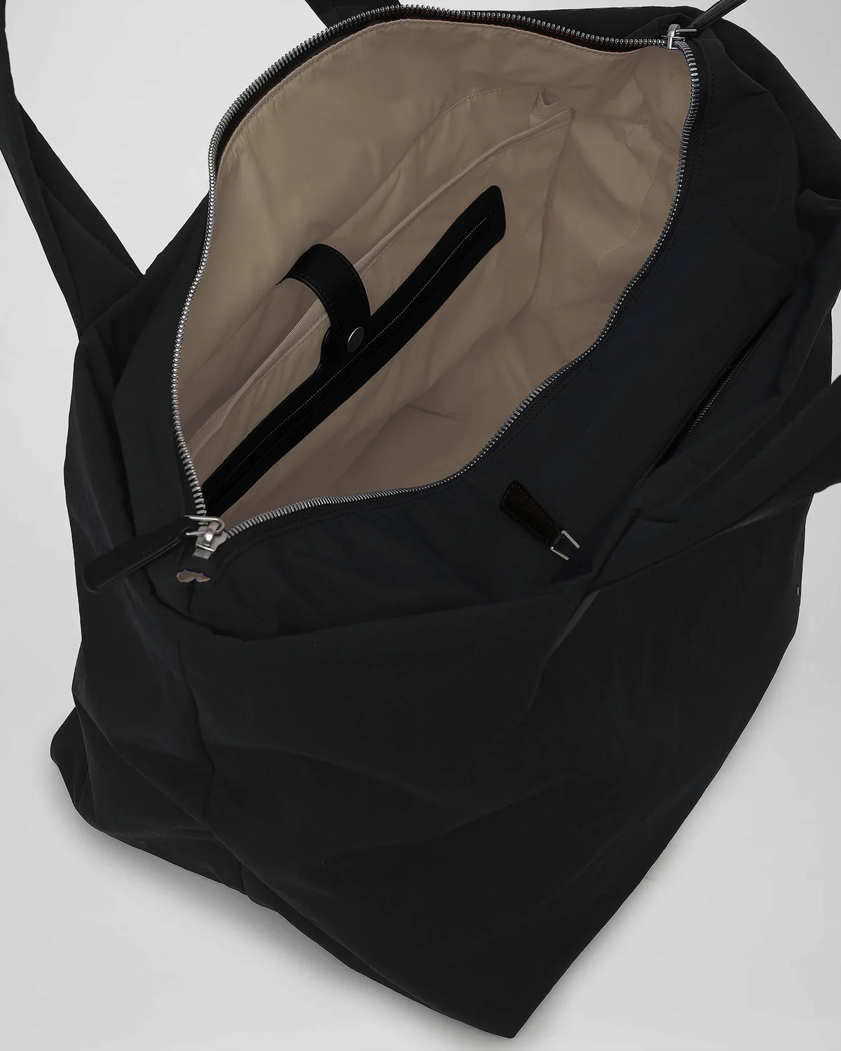 Essence Tote Medium Black Trench
