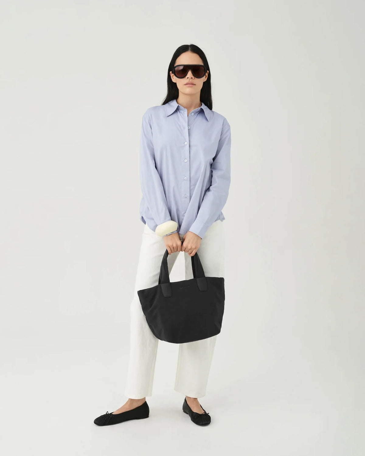 Essence Tote Small Black Trench