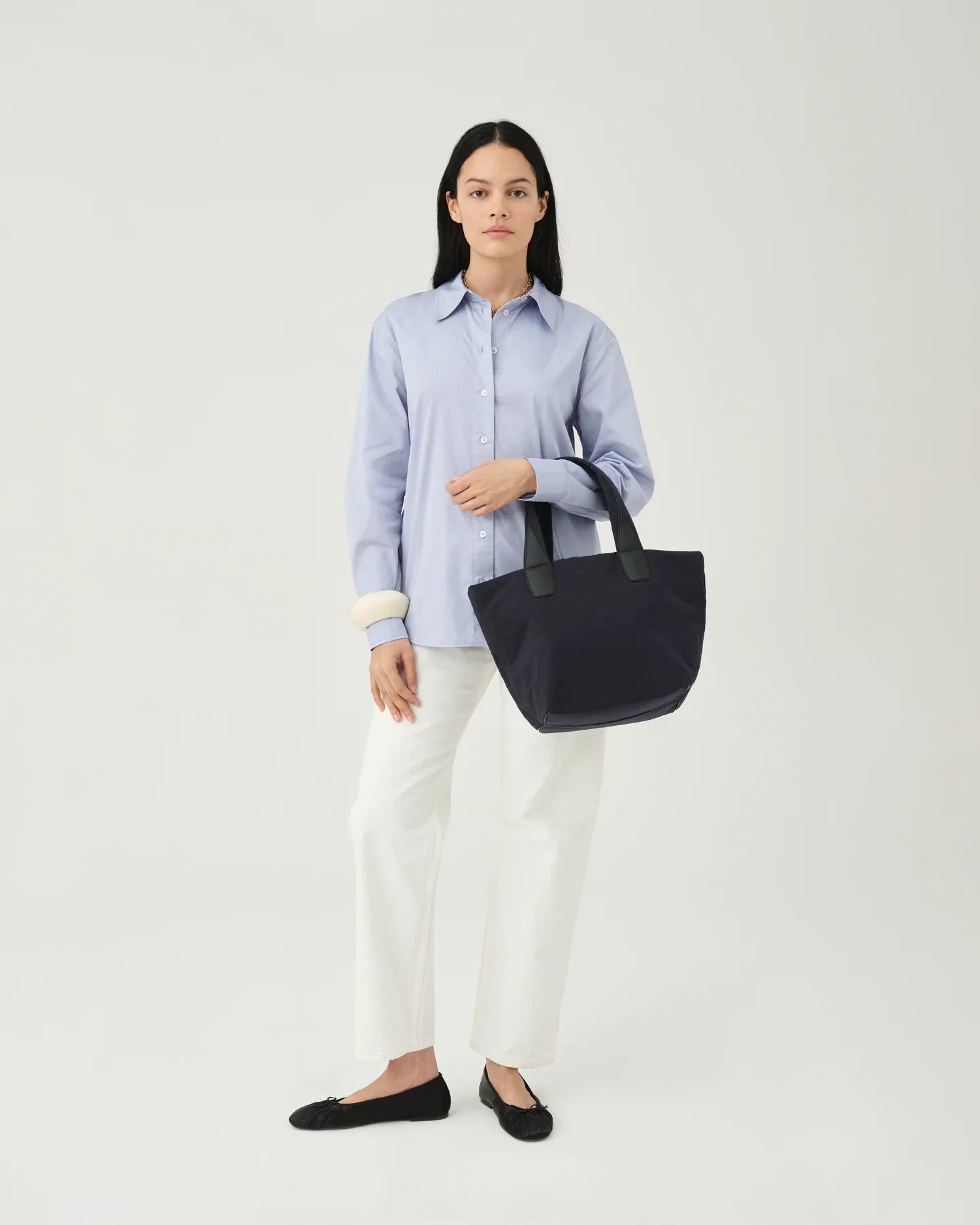 Essence Tote Small Midnight Trench