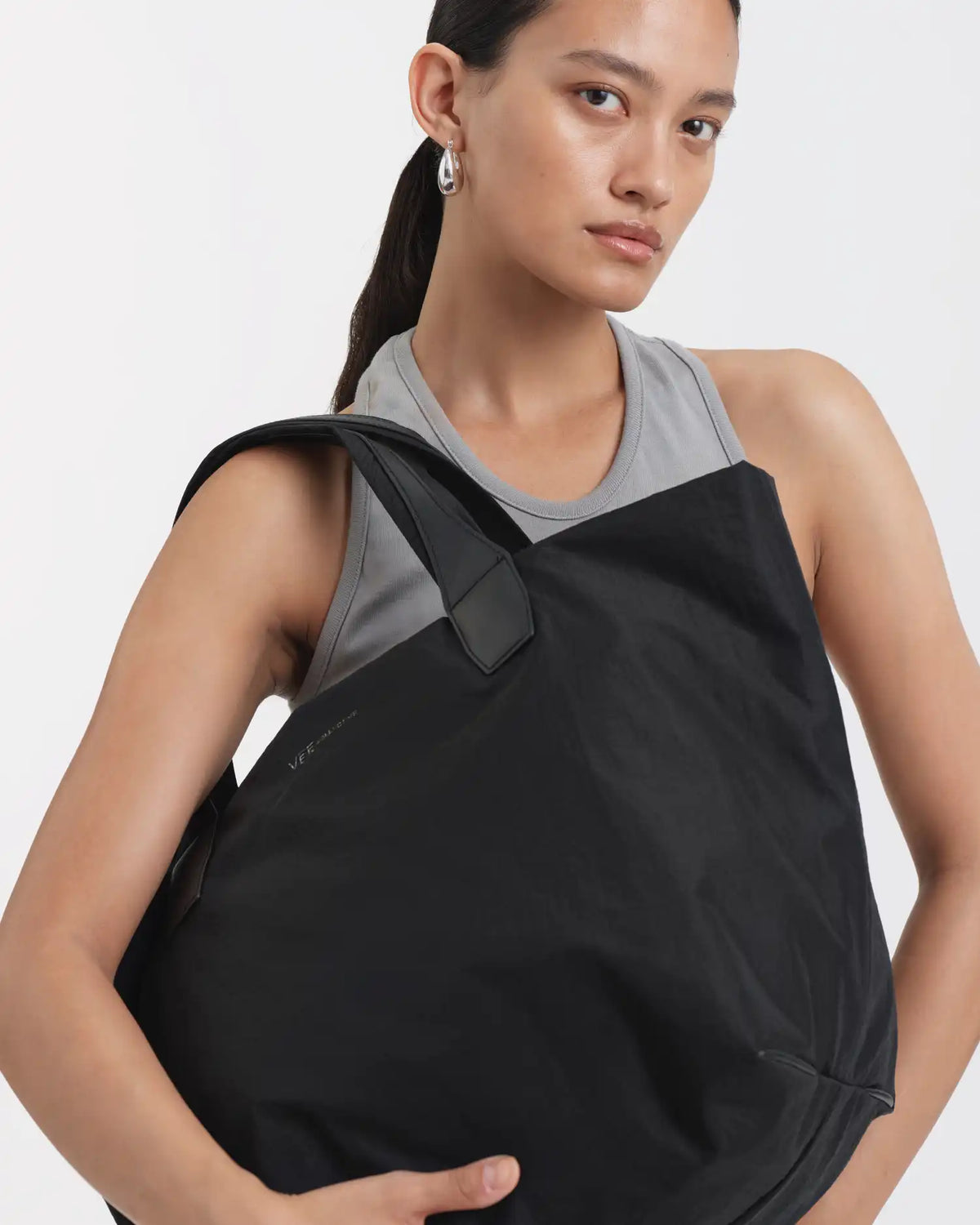 Porter Essence Medium Black