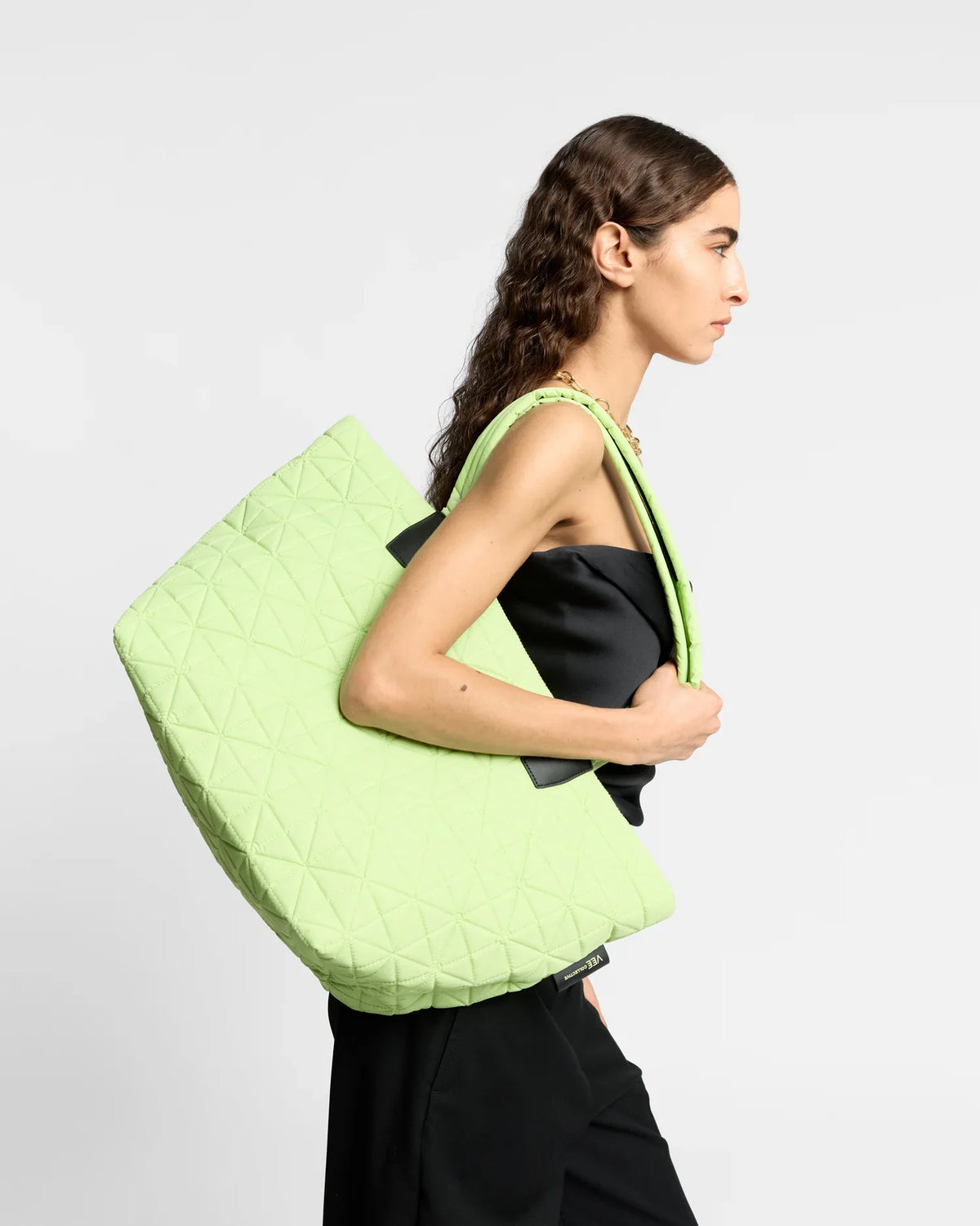 Vee Tote Medium Limelight